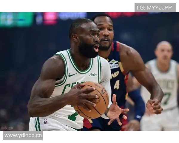 骑士第三节强势反弹以28-9狂胜马刺19分展现冠军气质